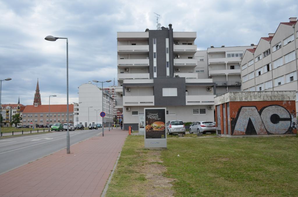 Apartment Viktor,Parking 奥西耶克 客房 照片