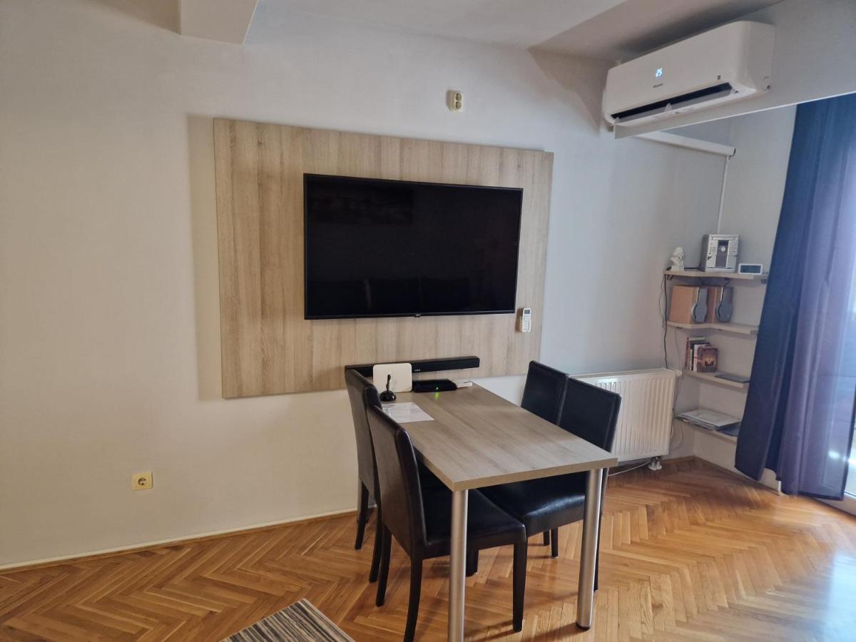 Apartment Viktor,Parking 奥西耶克 外观 照片