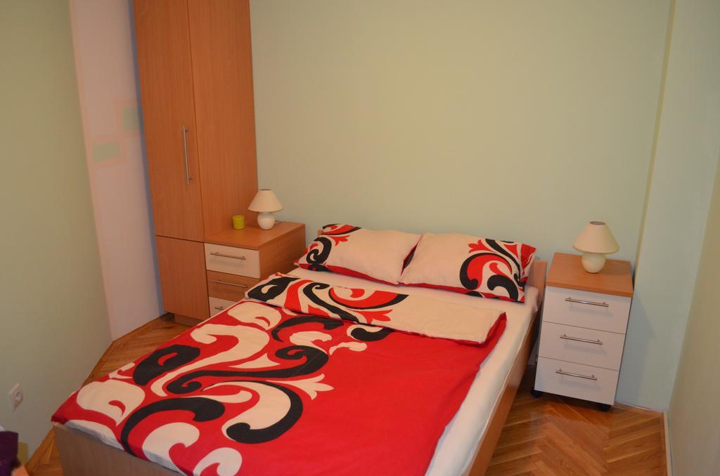 Apartment Viktor,Parking 奥西耶克 客房 照片