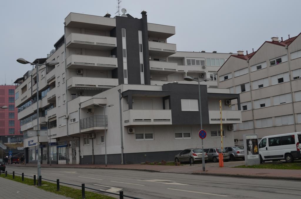 Apartment Viktor,Parking 奥西耶克 客房 照片